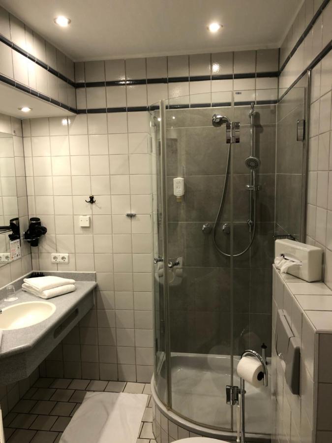 Hotel Restaurant Zum Neuling Bochum Buitenkant foto